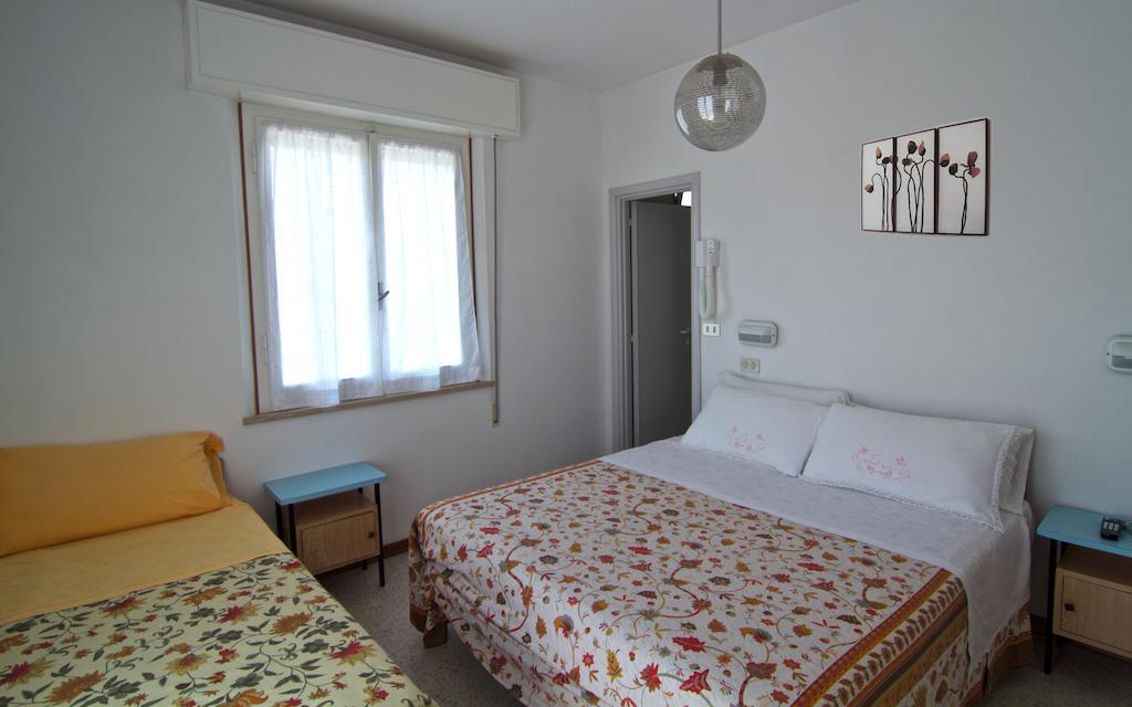Hotel Villa Tua Riccione Quarto foto