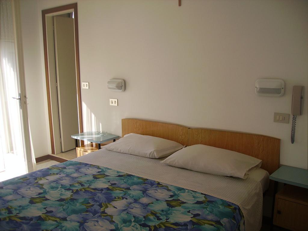 Hotel Villa Tua Riccione Quarto foto